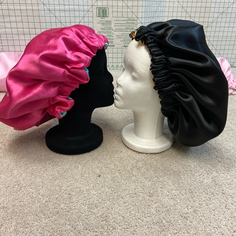 Homemade satin bonnets - Picture 3 of 3